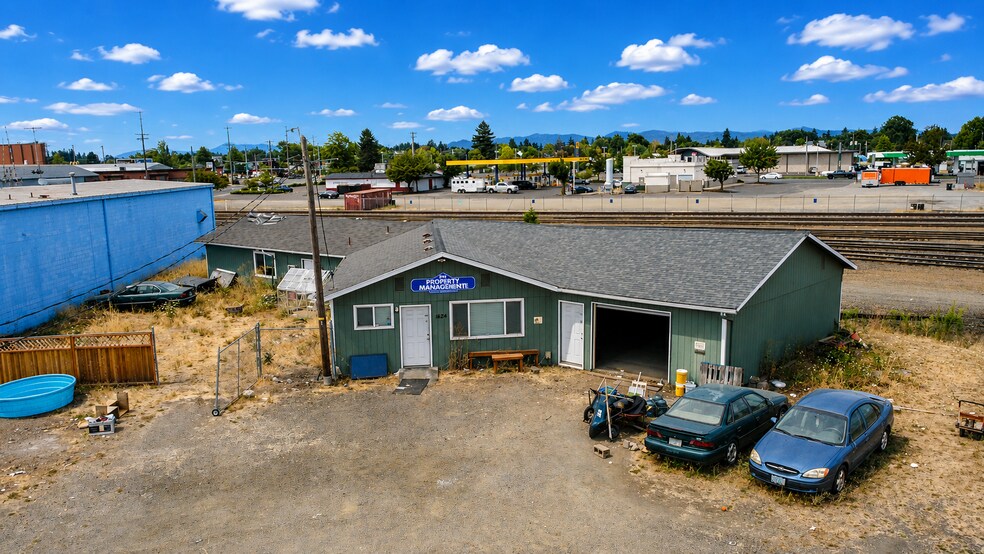 More Photos Of 1624 Ferry St SW, Albany Office For Sale