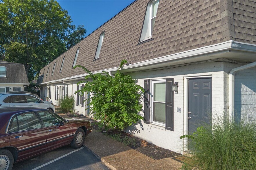More Photos Of 324 Walton Ferry Rd, Hendersonville Apartments For Sale
