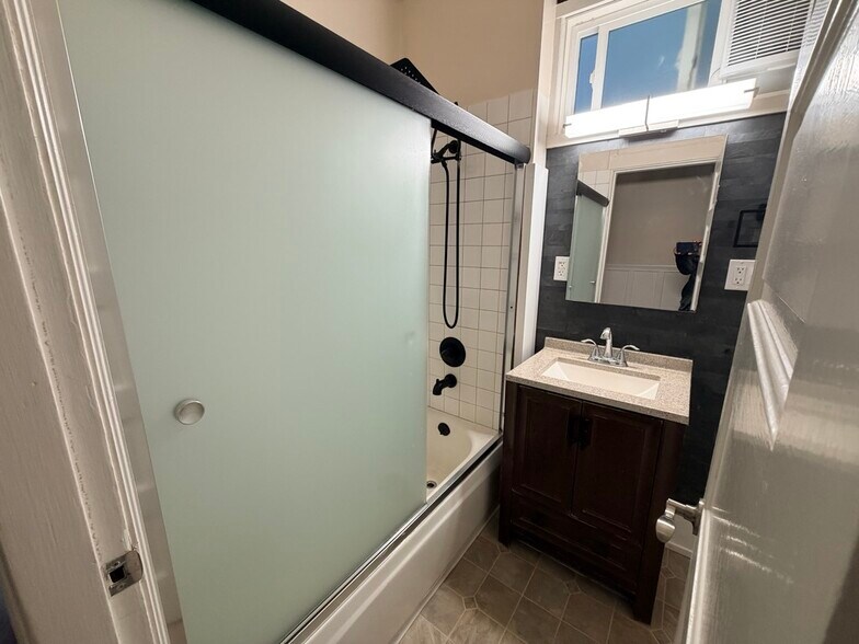 More Photos Of 176-180 Langton St, San Francisco Apartments For Sale