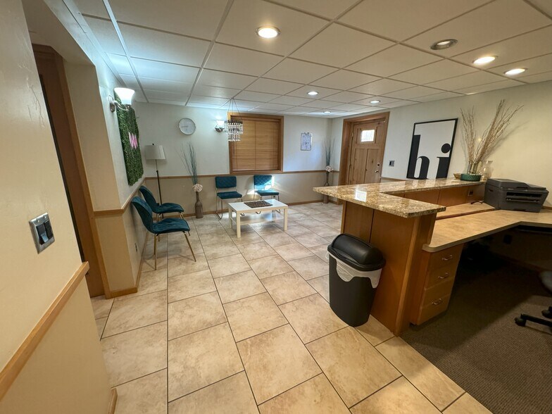 More Photos Of 7706 S Locust St, Midvale Office For Sale