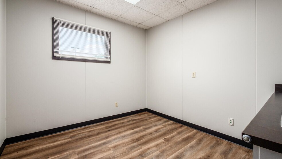 More Photos Of 830 Bethesda Dr, Zanesville Medical For Sale