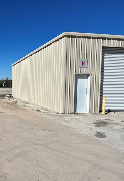 More Photos Of 3012 FM 621, San Marcos Unknown For Lease