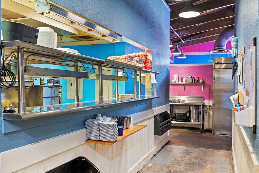 More Photos Of 17650 San Carlos Blvd, Fort Myers Supermarket For Sale