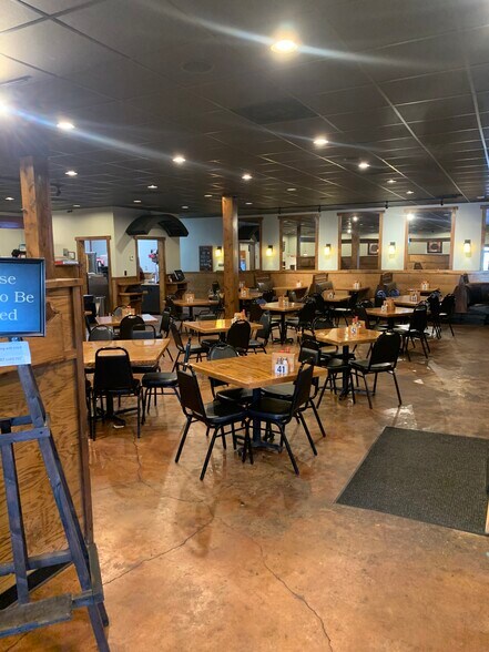 More Photos Of 116 Ann St, Pickens Restaurant For Sale