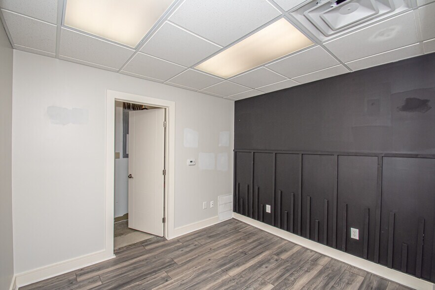 More Photos Of 212 E Court St, Sidney Office For Sale
