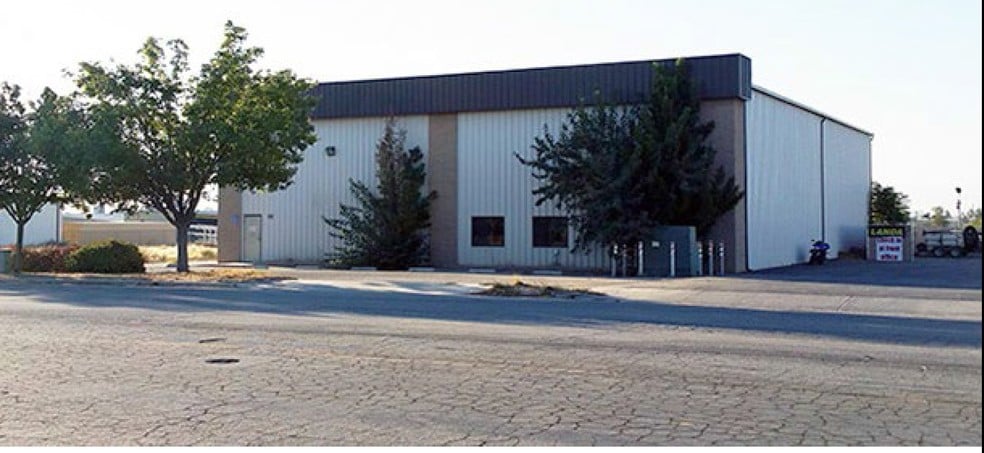 More Photos Of 6657 Meany Ave, Bakersfield Warehouse For Sale