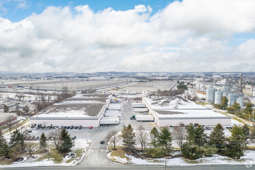 More Photos Of 6829 Ruppsville Rd, Allentown Warehouse For Lease