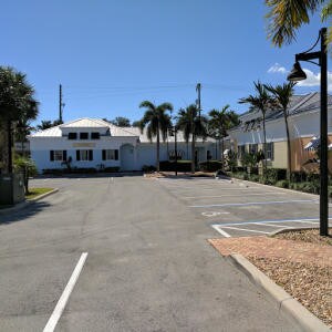 More Photos Of 635 SE 10th St, Deerfield Beach Office For Lease