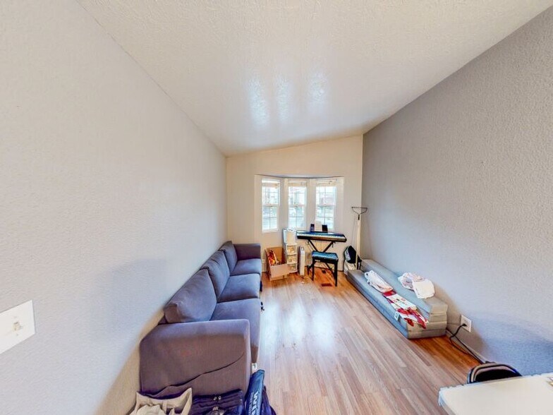 More Photos Of 3311 Martin Luther King Jr Way, Oakland Apartments For Sale