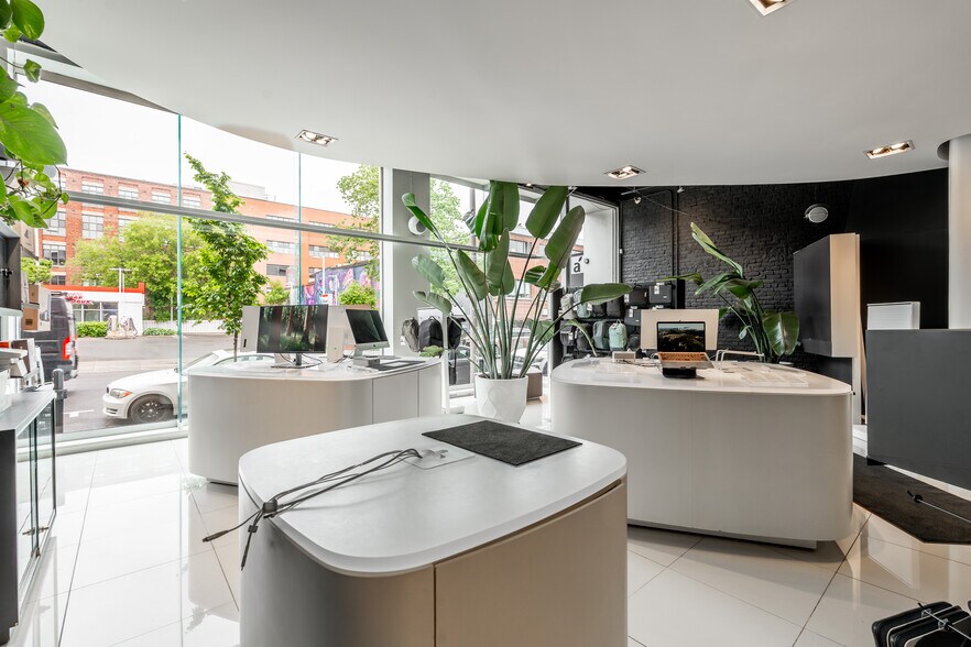 More Photos Of 5428 Boul Saint-Laurent, Montréal Apartments For Sale