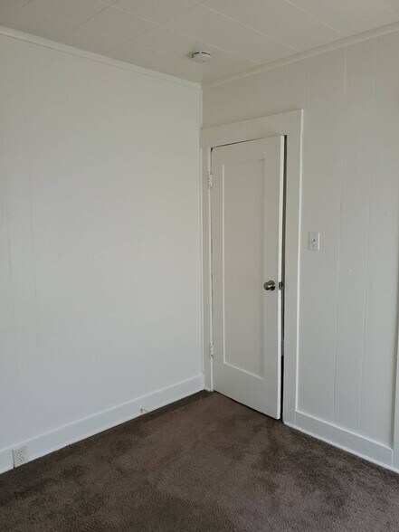 More Photos Of 1440-1444 E 4th St, Long Beach Storefront Retail Residential For Sale