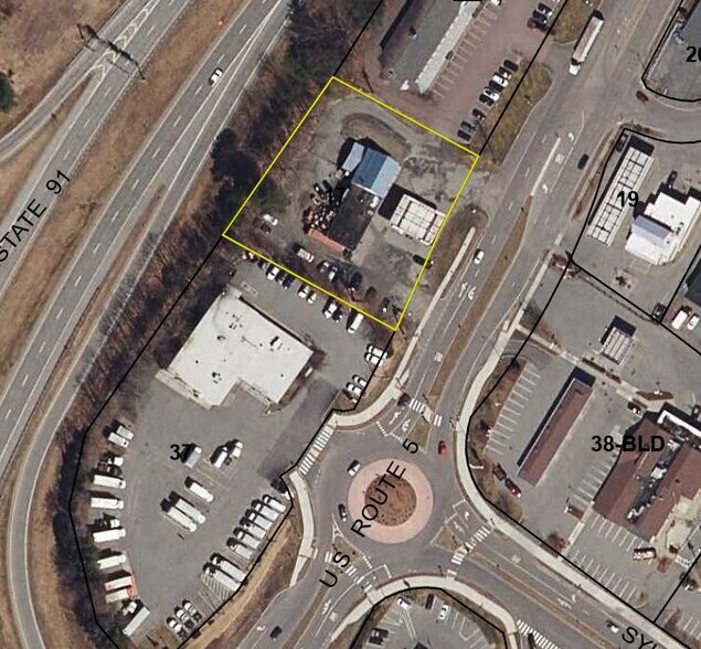 More Photos Of 1049 N Main St, White River Junction General Retail For Sale