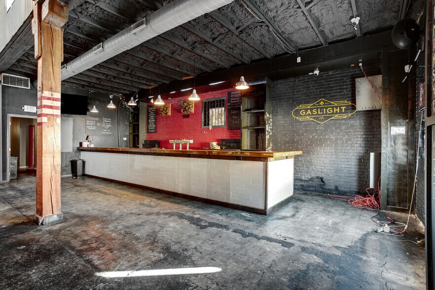 More Photos Of 4916 Shaw Ave, Saint Louis Warehouse For Lease