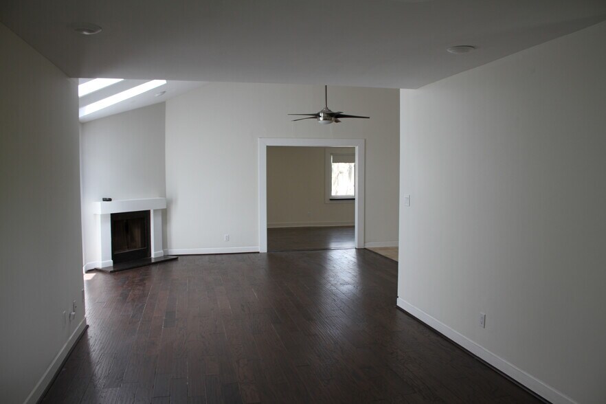 More Photos Of 1112 Mount Vernon St, Orlando Office For Lease