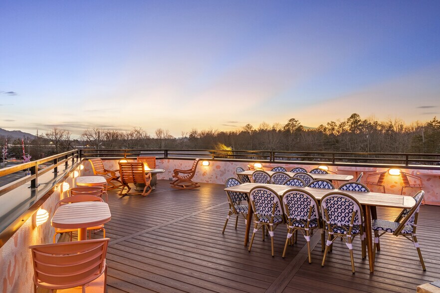 More Photos Of 5503 Main St, Ooltewah Flex For Sale