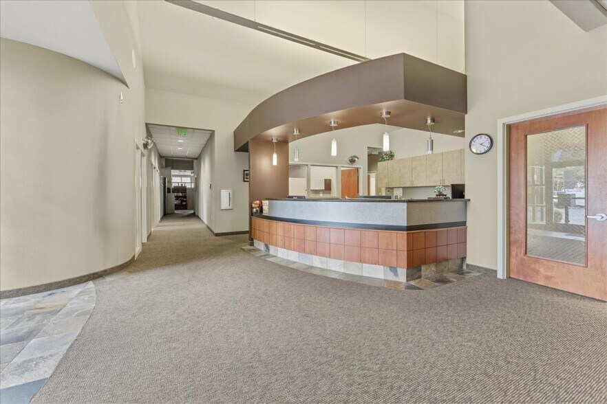 More Photos Of 250 Division St NE, Salem Office For Lease