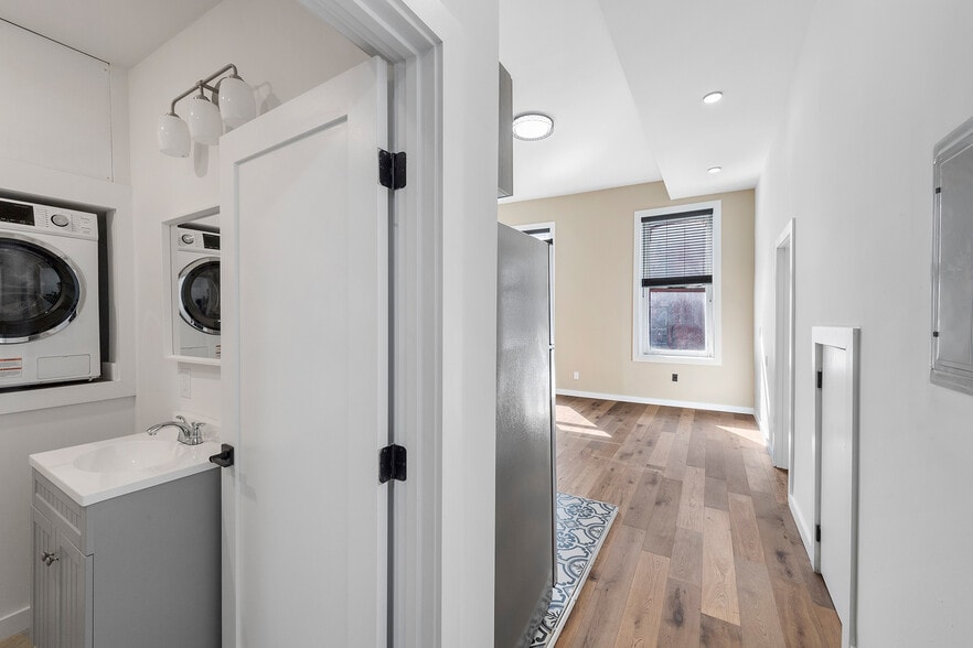 More Photos Of 1935 Spruce St, Philadelphia Apartments For Sale