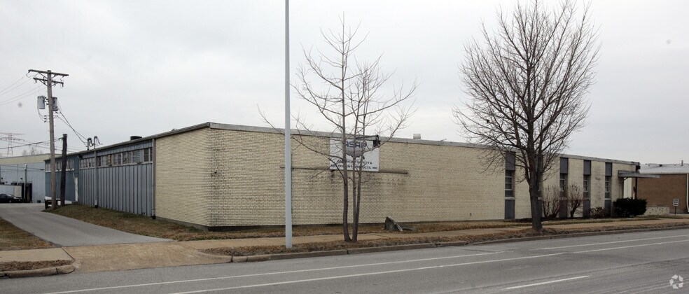 More Photos Of 2322 S 7th St, Saint Louis Warehouse For Lease