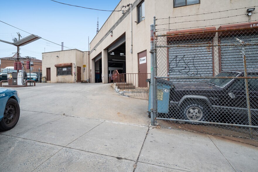More Photos Of 1580 Bronxdale Ave, Bronx Service Station For Sale