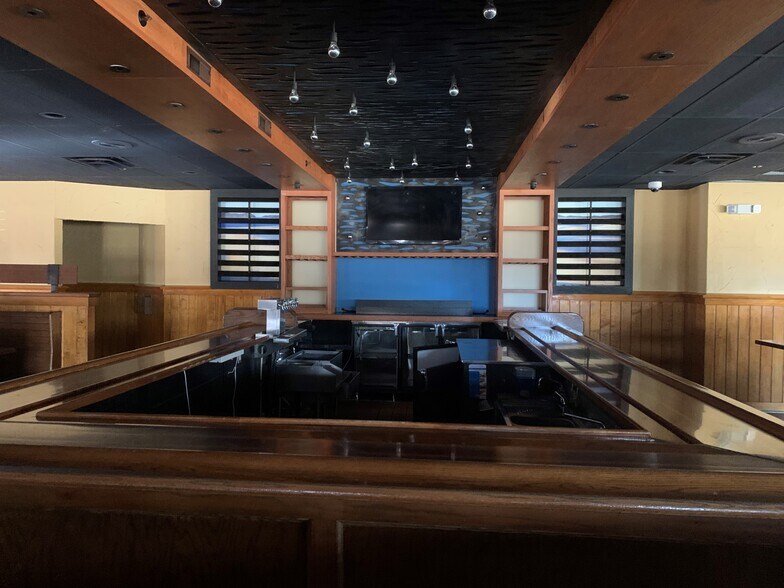 More Photos Of 807 E Harmony Rd, Fort Collins Restaurant For Lease