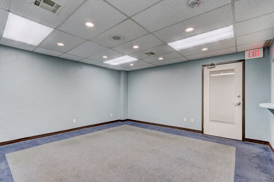 More Photos Of 5622 N Portland Ave, Oklahoma City Medical For Lease