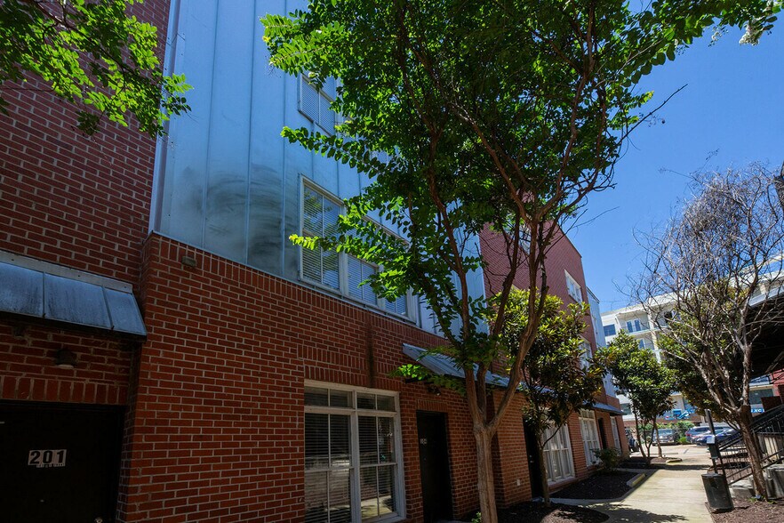 More Photos Of , Memphis Multifamily For Sale