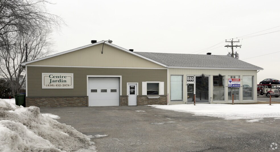 Primary Photo Of 880-882 Ch Saint-Féréol, Les Cèdres Freestanding For Lease