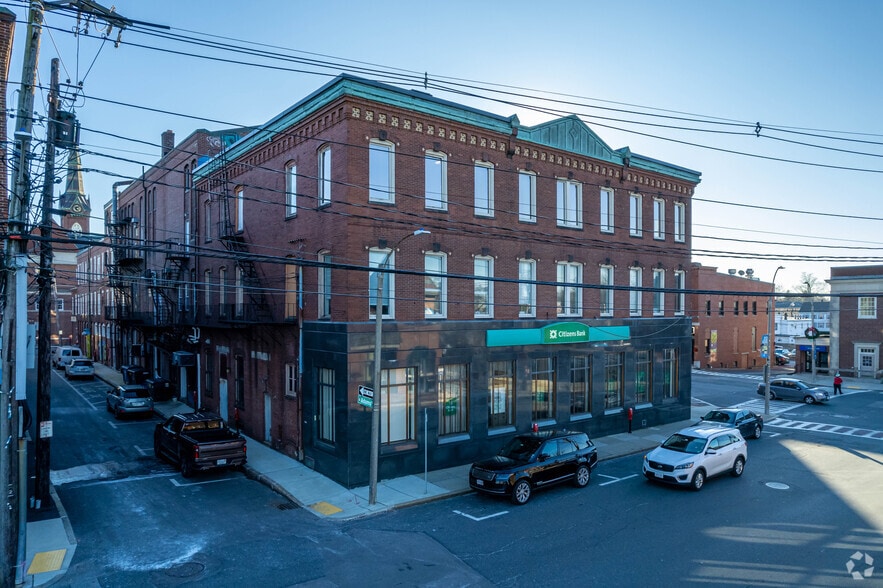 More Photos Of 34 Main St, Natick Storefront Retail Office For Lease