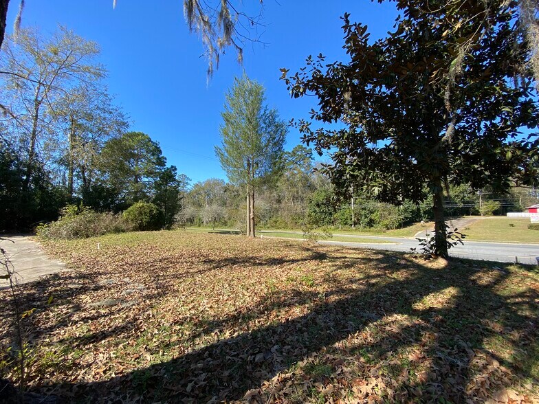 More Photos Of 1735 Mahan Dr, Tallahassee Land For Sale