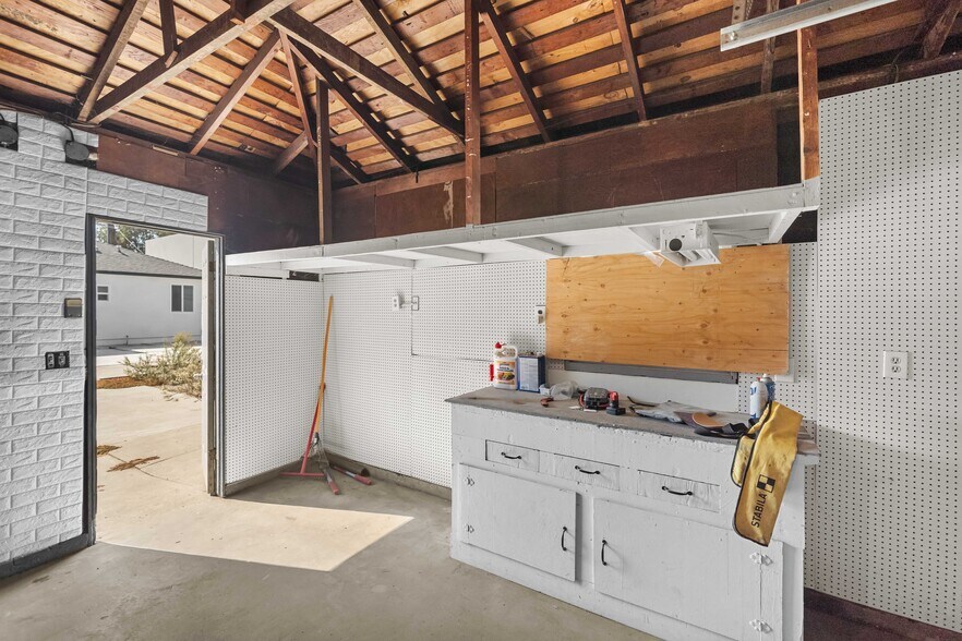 More Photos Of 3515 W Commonwealth, Fullerton Multifamily For Sale