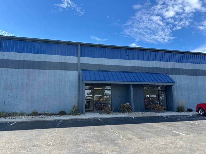 More Photos Of 3700 Parkway Ln, Hilliard Warehouse For Lease
