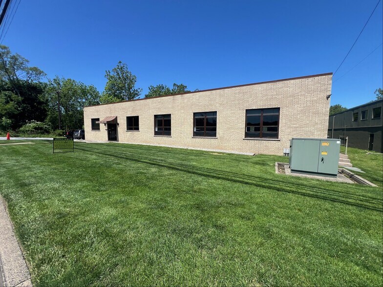 More Photos Of 175 Paterson Ave, Little Falls Industrial For Sale