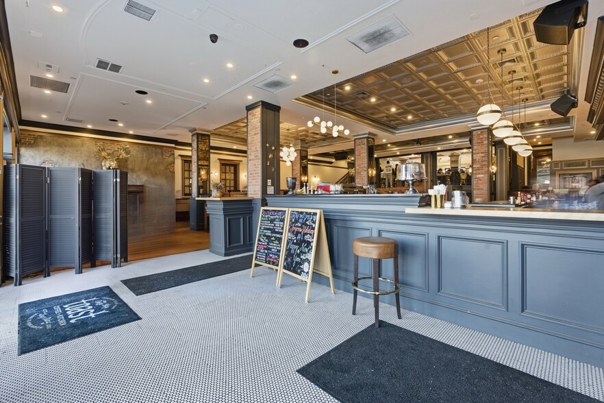 More Photos Of 20 W Park Ave, Long Beach Storefront Retail Office For Sale