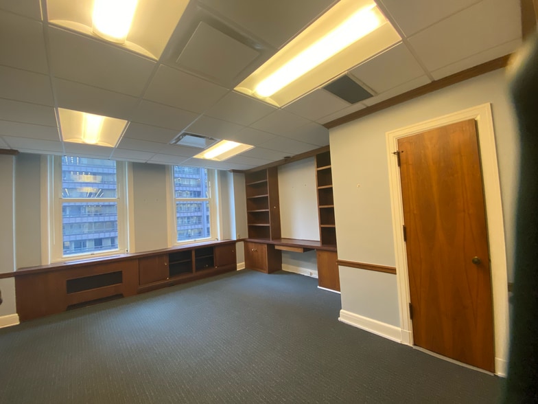 More Photos Of 77 W Washington St, Chicago Office For Lease