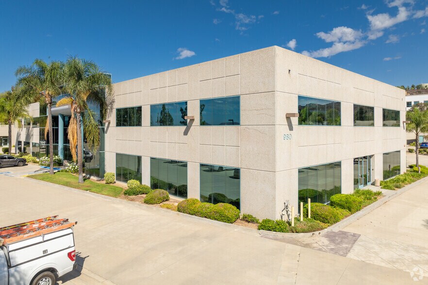 More Photos Of 980 Enchanted Way, Simi Valley Office For Lease