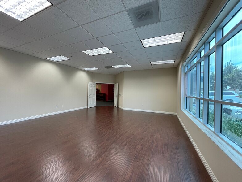 More Photos Of 9902 Gidley St, El Monte Distribution For Lease