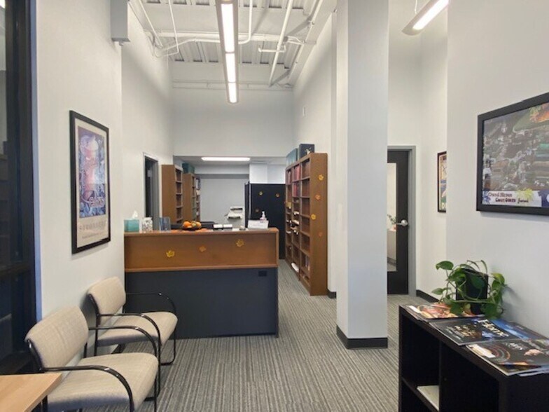 More Photos Of 300 Washington Ave, Grand Haven Office For Sale