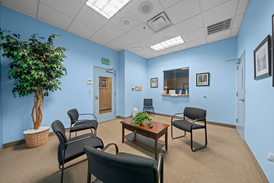 More Photos Of 2500 Citrus Blvd, Leesburg Medical For Sale