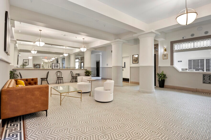 More Photos Of 76 N Pearl St, Albany Apartments For Lease
