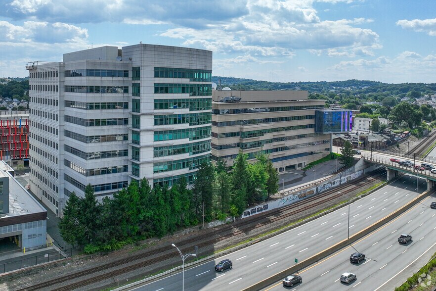 More Photos Of 20 Guest St, Brighton Office For Lease