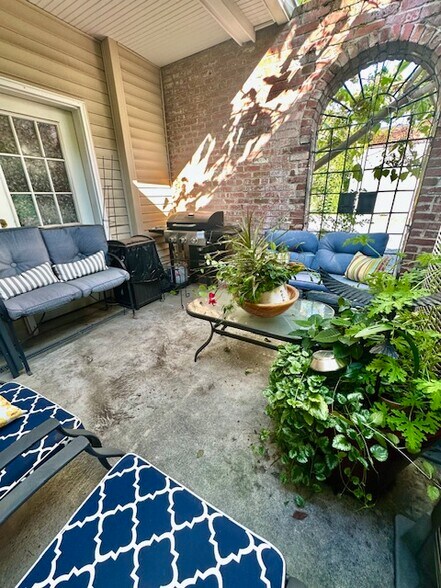 More Photos Of 314 Jefferson Ave, Clifton Forge Hospitality For Sale