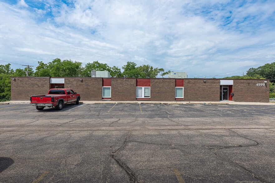More Photos Of 4999 Northcutt Pl, Dayton Medical For Lease