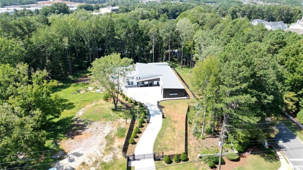 Primary Photo Of 3240 Smithtown Rd, Suwanee Specialty For Sale