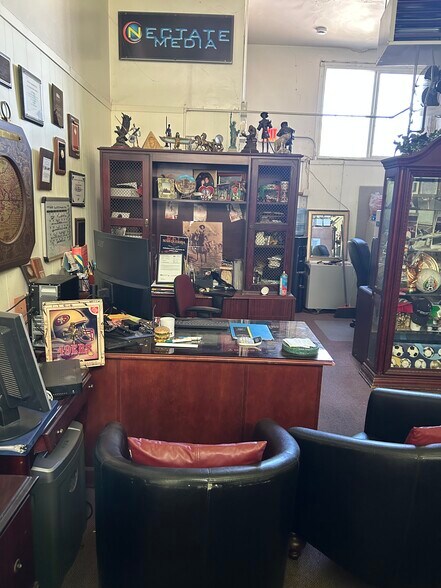 More Photos Of 915 E Alisal St, Salinas Storefront For Lease