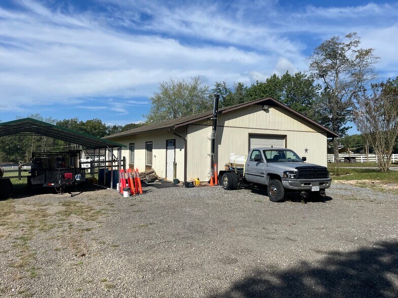 More Photos Of 782 Candlers Mountain Rd, Rustburg Flex For Lease