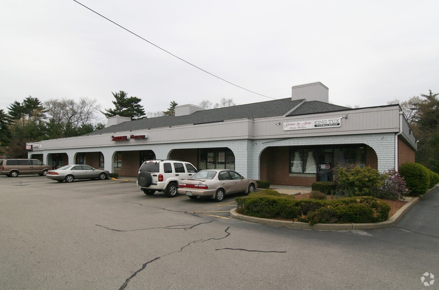 More Photos Of 119 Washington St, Norwell Freestanding For Lease