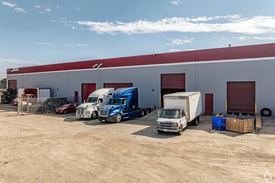 More Photos Of 18903 Anelo Ave, Carson Warehouse For Sale