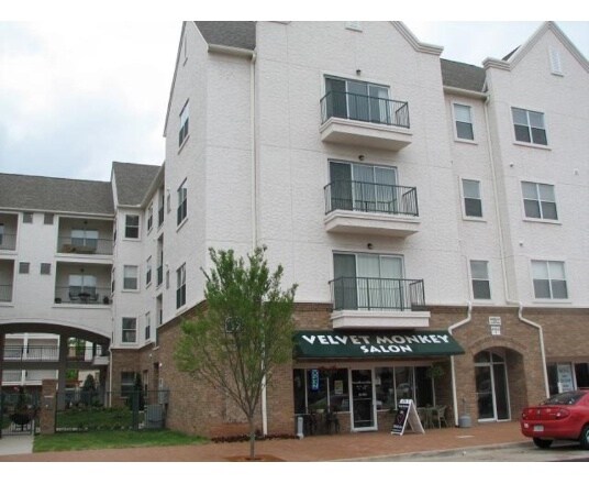 More Photos Of 301-409 N Walker Ave, Oklahoma City Apartments For Lease