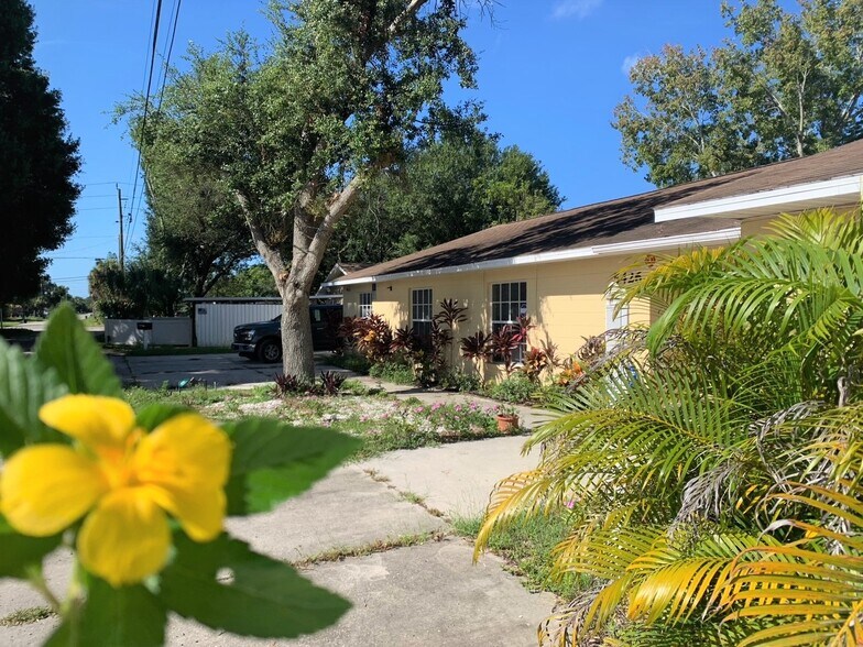 More Photos Of 5426 18th St W, Bradenton Assisted Living For Sale
