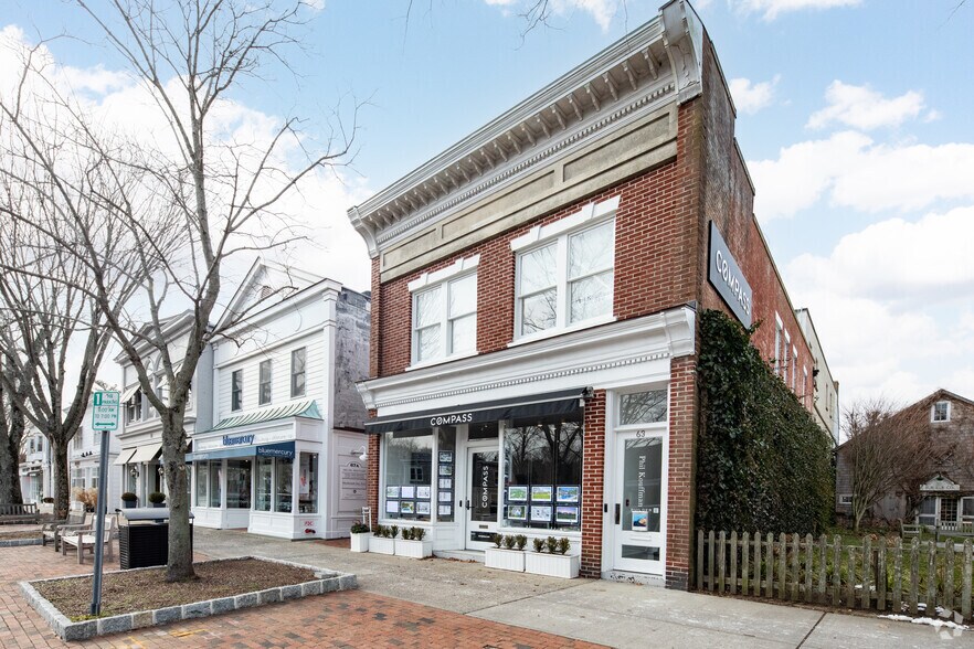 Primary Photo Of 63 Main St, East Hampton Storefront Retail Residential For Lease